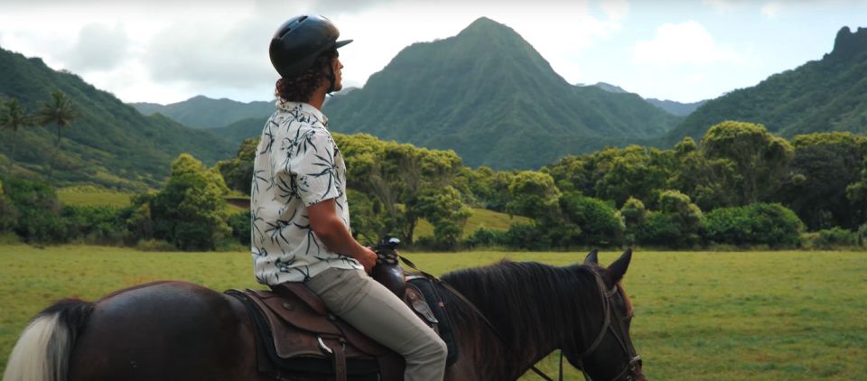 Oahu: Kualoa Hills and Valleys Horseback Riding Tour - Closed-Toe Shoes and Helmets Needed