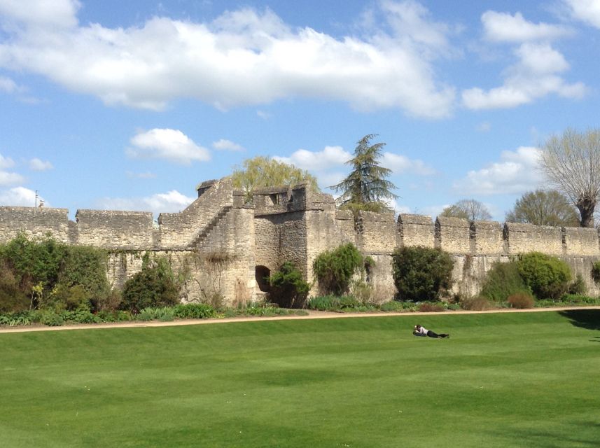 Oxford: Simply Oxford University Walking Tour - Getting to Oxford