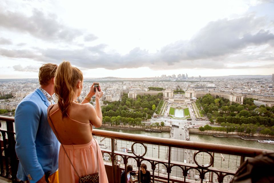 Paris: City Tour by Bus With Eiffel Tower & Optional Summit - Booking and Cancellation Policy