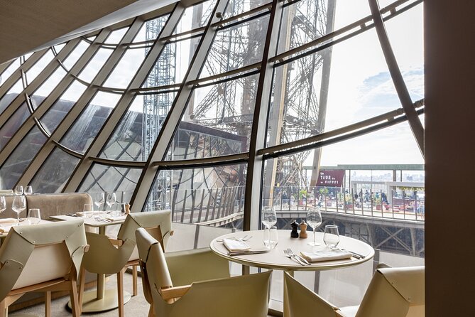 Paris Early Lunch at Eiffel Towers Madame Brasserie Restaurant - Negative Feedback and Potential Concerns