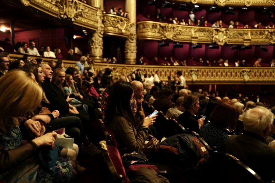 Paris: Opera Garnier and Seine River Cruise Tickets - Viewing Major Paris Landmarks