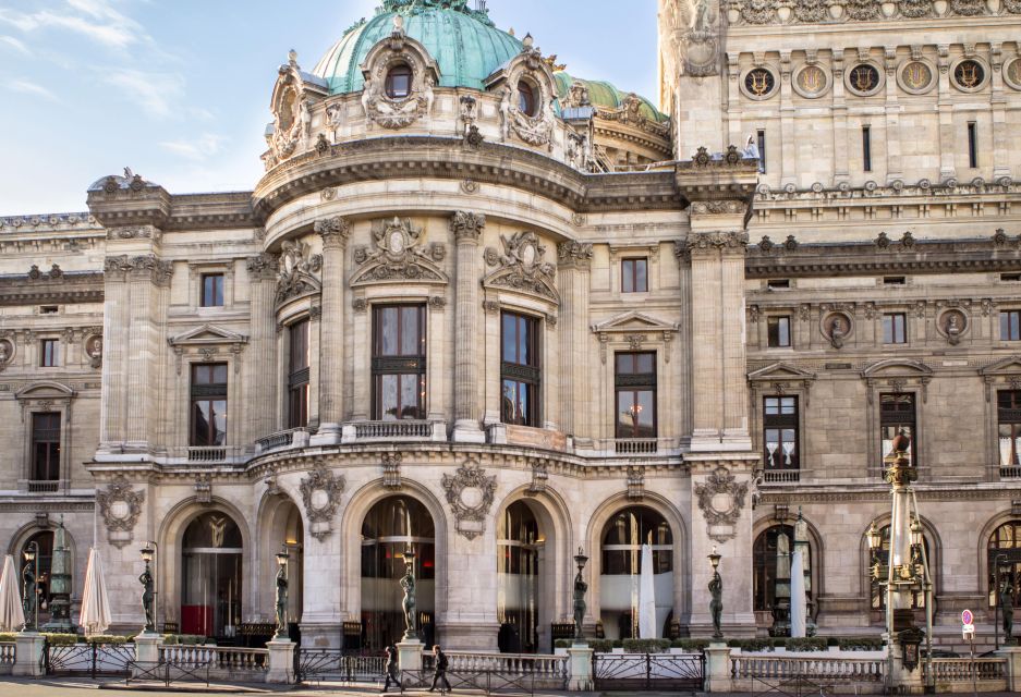 Paris: Unofficial Emily in Paris Show Locations Walking Tour - Starting Point: Place De Lestrapade