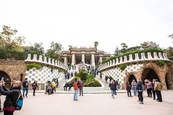 Park Guell & Sagrada Familia Skip the Line Tour in Barcelona - Tour Duration and Walking