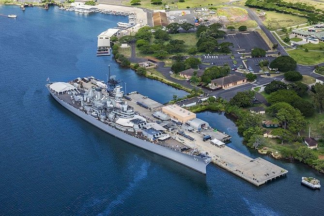 Pearl Harbor Deluxe Uncovered Tour With Lunch - USS Arizona Memorial