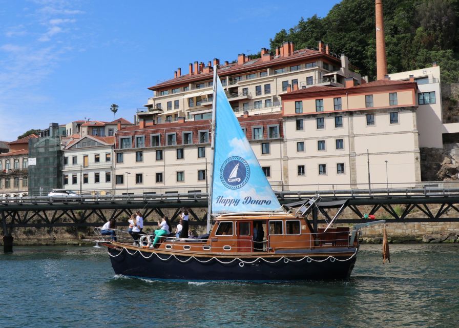 Porto: 6 Bridges of Douro Classic Boat Tour - What to Bring