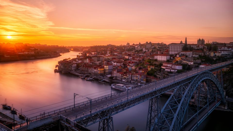 Porto Guided Walking Tour and Wine Tasting - Regional Wine Tasting