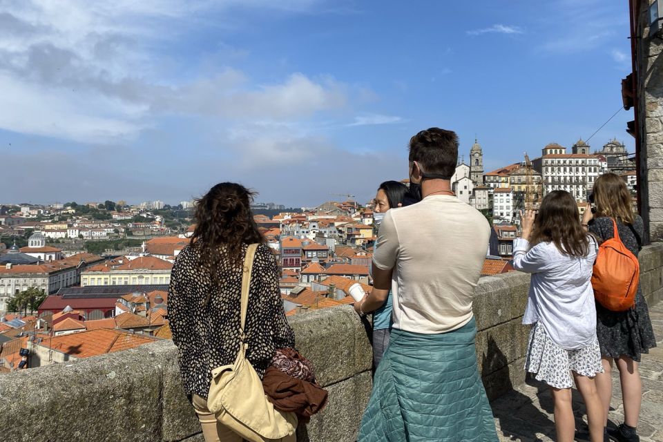 Porto: Historical Center Walking Tour - Meeting Point and Duration