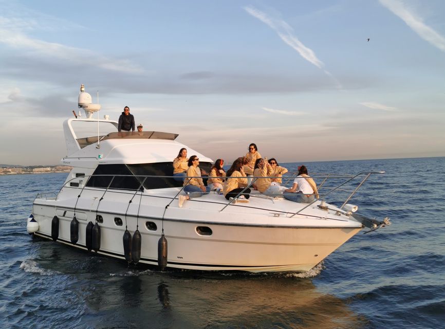 Porto:Douro River 6 Bridges Tour Amazing Yatch With Cocktail - Visit the Convent of Serra Do Pilar