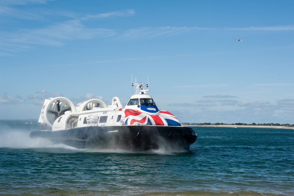 Portsmouth: Hovercraft Flight to the Isle of Wight - Same-Day Return Journey