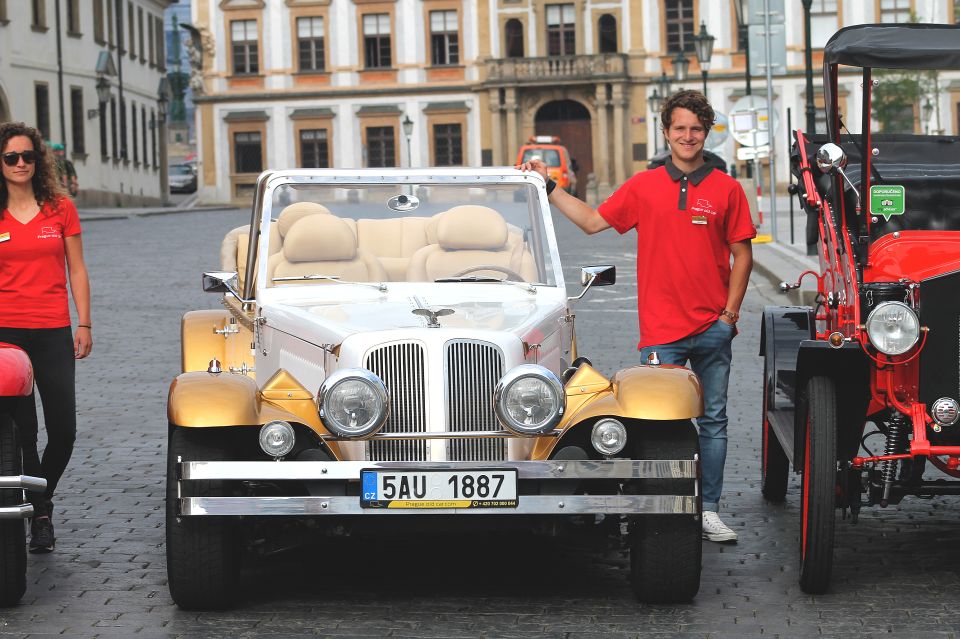 Prague: 1.5–Hour Vintage Car Tour - Comfort and Amenities