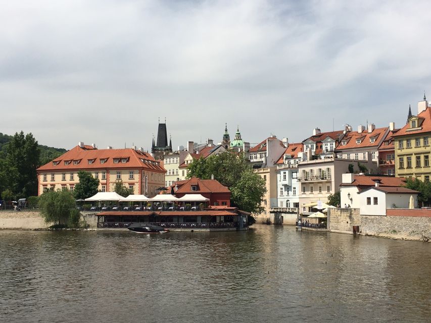 Prague: 1-Hour Vltava River Cruise - River Cruise Highlights