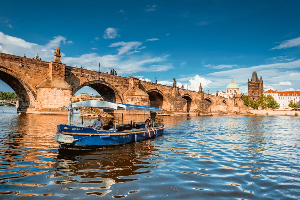 Prague: 45-Minute Sightseeing Cruise to Devils Channel - Audio Guide