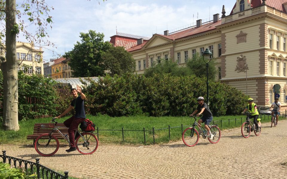 Prague ALL-IN-ONE City E-Bike Tour - Meeting Point and Arrival Time