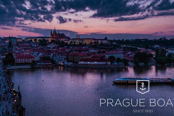 Prague Boats 3-hours Crystal Dinner Cruise - Sparkling Prosecco Welcome Drink