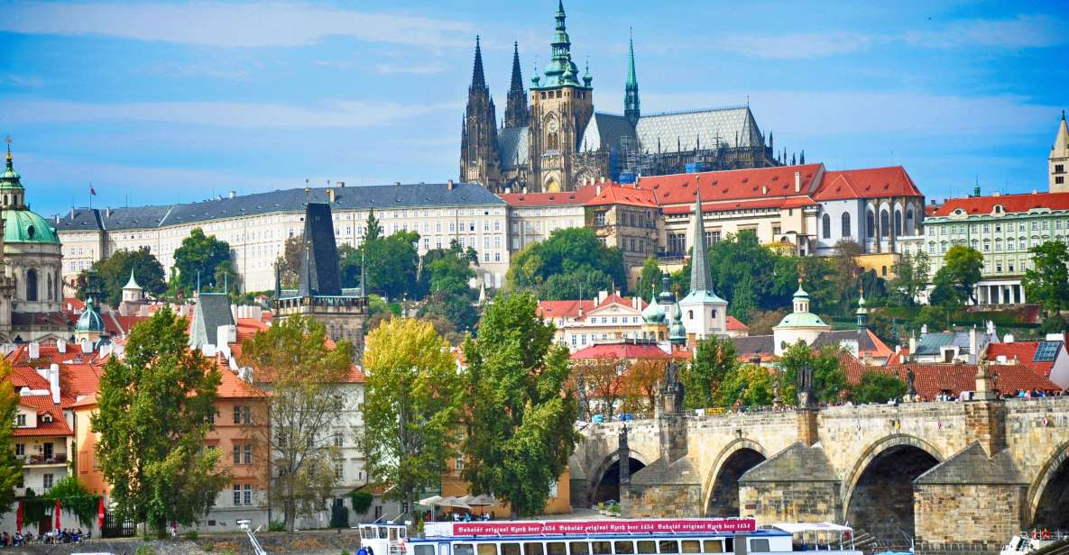 Prague: Castle Entry Ticket With Guide And River Cruise - Golden Lane