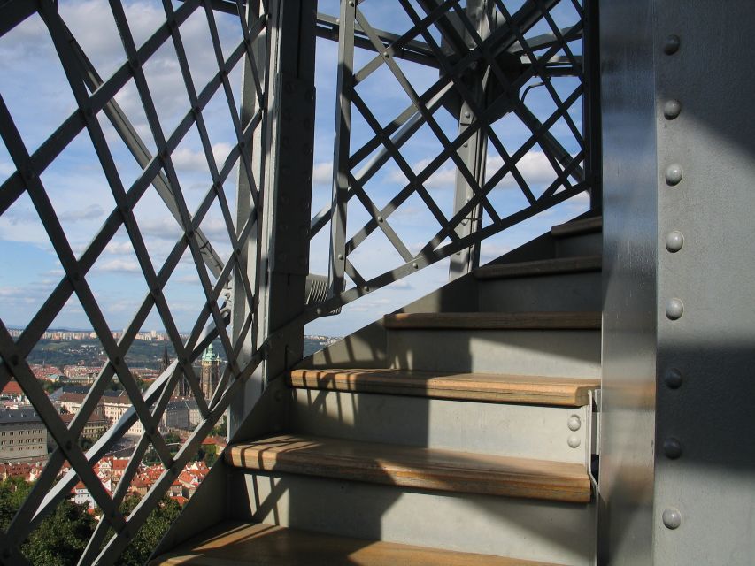 Prague: Petřín Lookout Tower and Mirror Maze Entry Ticket - Visitor Feedback and Considerations