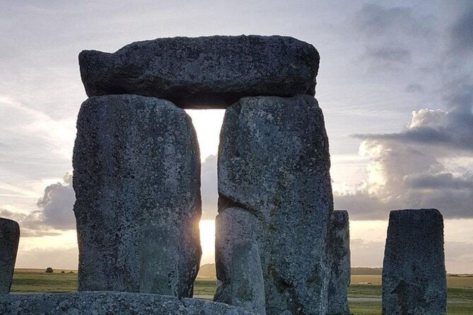 Private Avebury.Stonehenge.Salisbury. - Group Size and Accessibility