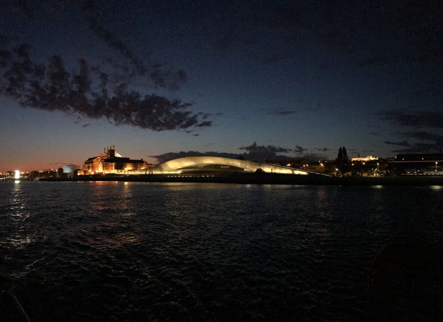 Private Boat Night Tour - Lisbon - Meeting Point and Location