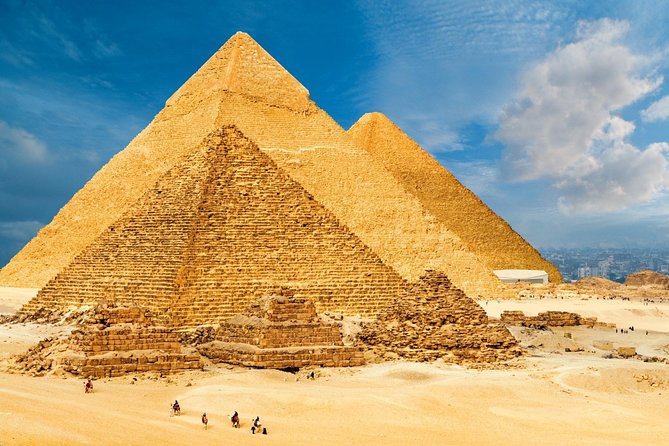 Private Guided Tour to Giza Pyramids, Sphinx, Saqqara and Memphis + Lunch - Optional Camel Ride