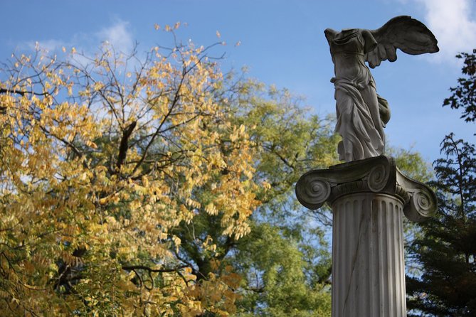 Private Guided Tour to Père Lachaise Cemetery in Paris - Scheduling the Tour