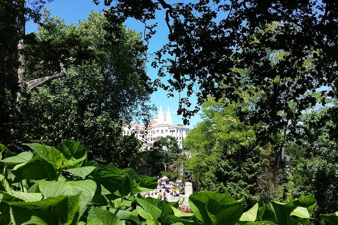 Private Monuments Tour in Sintra From Lisbon - Inclusions and Accessibility