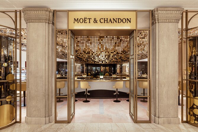 Private Royal Walk and Champagne Moet Chandon at Harrods - Champagne at Harrods