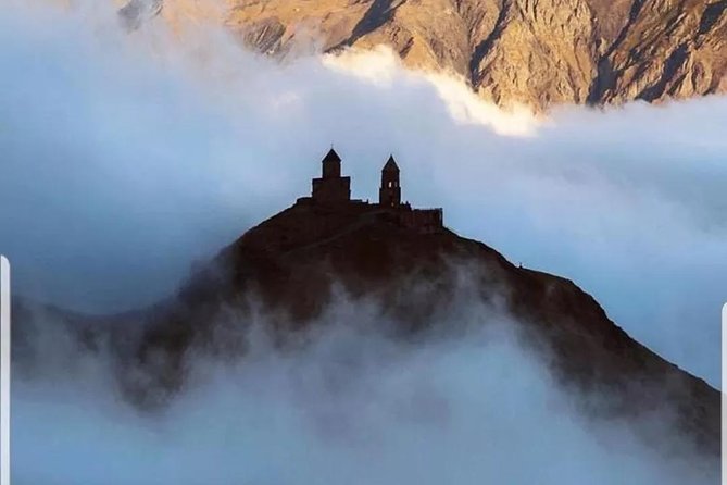 Private Tour Ananuri-Kazbegi-Gudauri - Ananuri Castle