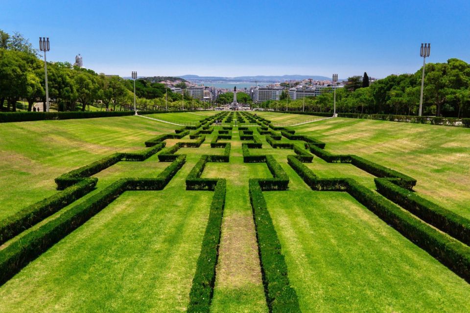 Private Tour: Christ the King, Belém, São Jorge Castle, 360° View. - Panoramic City Viewpoints