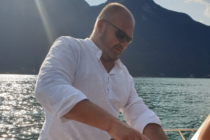 Private Tour Open Bar Classic Wooden Boat Lake Como 2H 4H - Open Bar Service