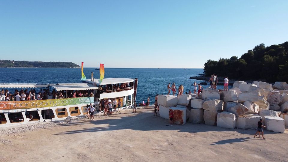 Pula: Boat Party With Dj, Swim Stop, and Nightclub Entry - Reviews