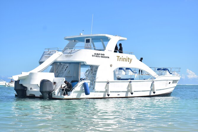 Punta Cana Booze Cruise, Snorkeling, Sand-Bar With Entertainment - Group Size and Seasonality