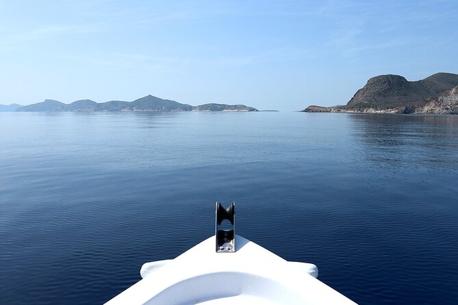 Rent a Boat Licence-Free to Discover Paros - Piloting the Boat for Privacy