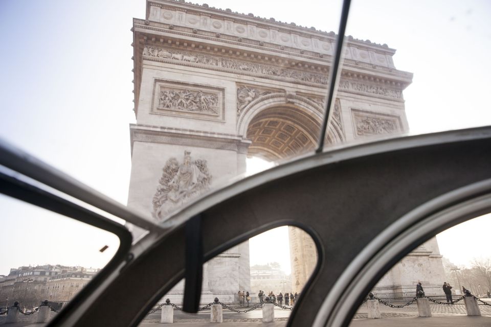 Romantic Paris Vintage Citroën 2CV Tour - Thrill of Classic Ride