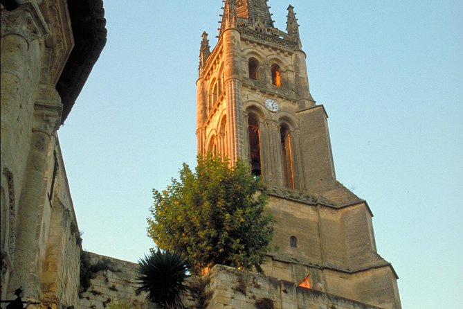 Saint-Emilion: Full-Day Tour With Tasting & Buffet Lunch - Meeting Point and Schedule