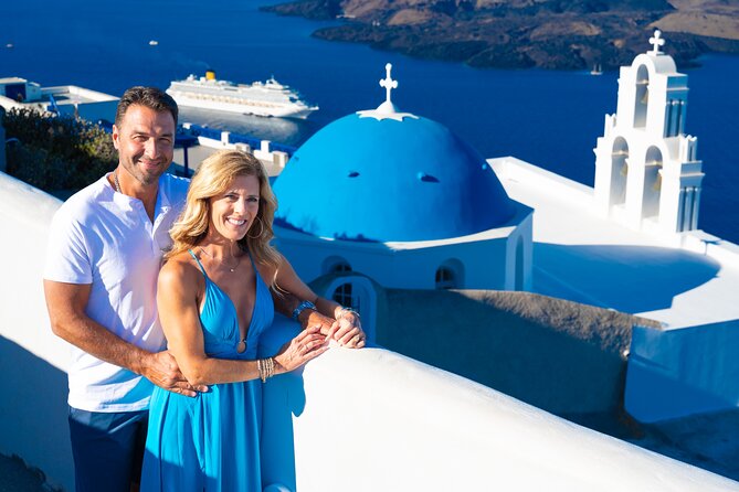 Santorini 2 Hours Private Photoshoot With a Prof. Photographer - Accessibility and Amenities