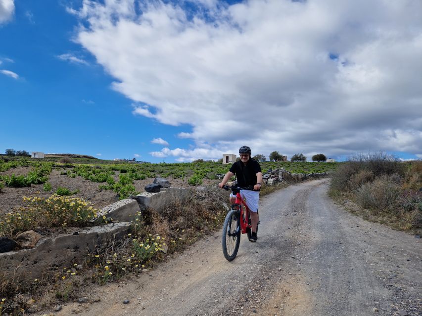 Santorini: E-Bike Sunset Tour Experience - Tour Leader Expertise