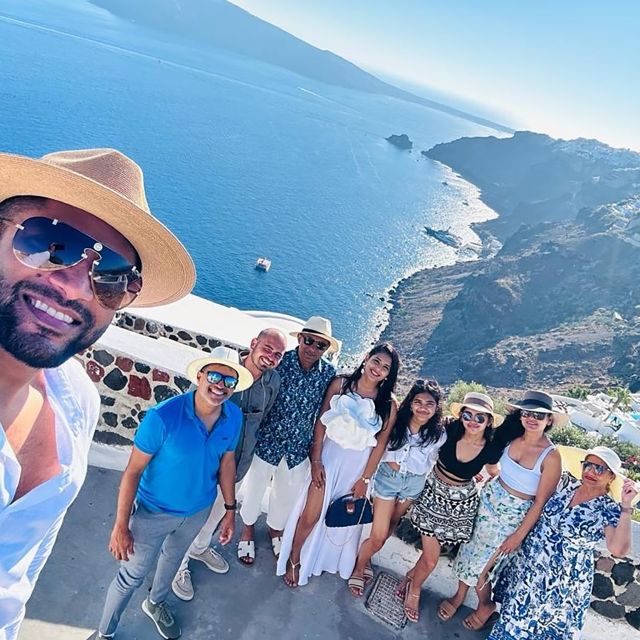 Santorini Private 6 Hour Tour - Stunning Lava Cliffs