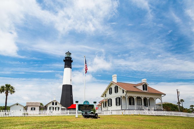 Savannah to Tybee Island With Dolphin Cruise - Customer Reviews and Feedback