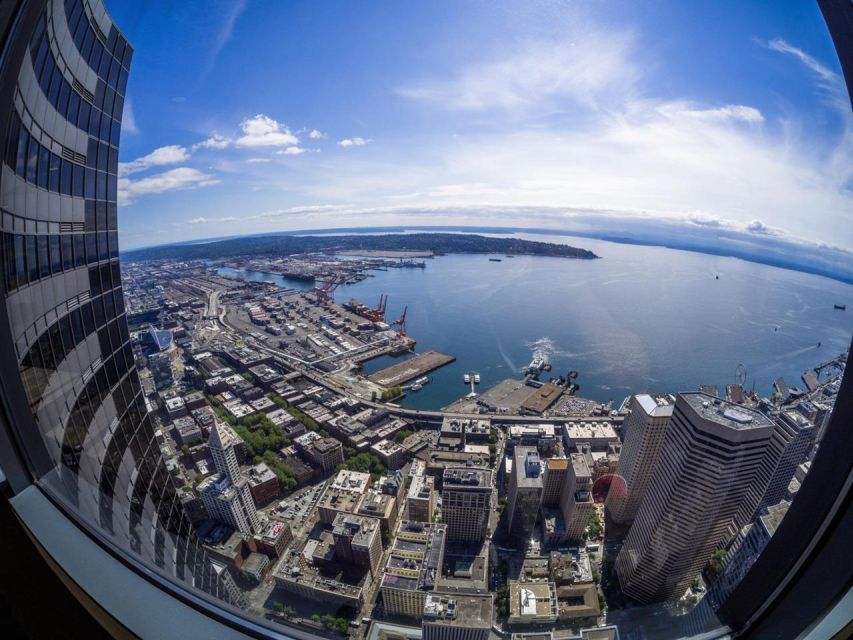 Seattle Sights: From Skyline Peaks to Aged Alleys - Engaging With Local Tour Guide