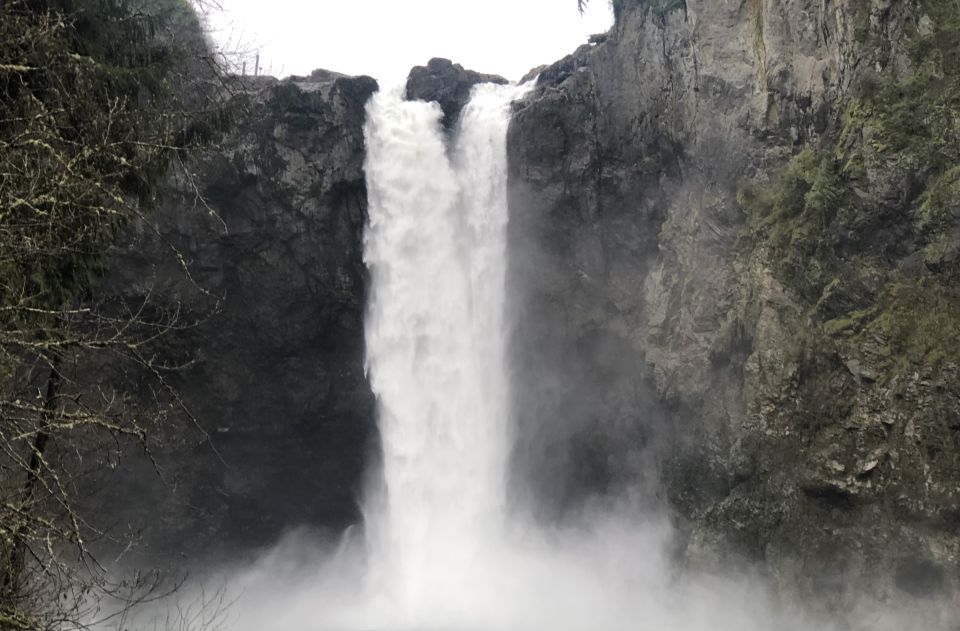 Seattle: Snoqualmie Falls and Twin Falls Guided Tour - Meeting Point and Transportation