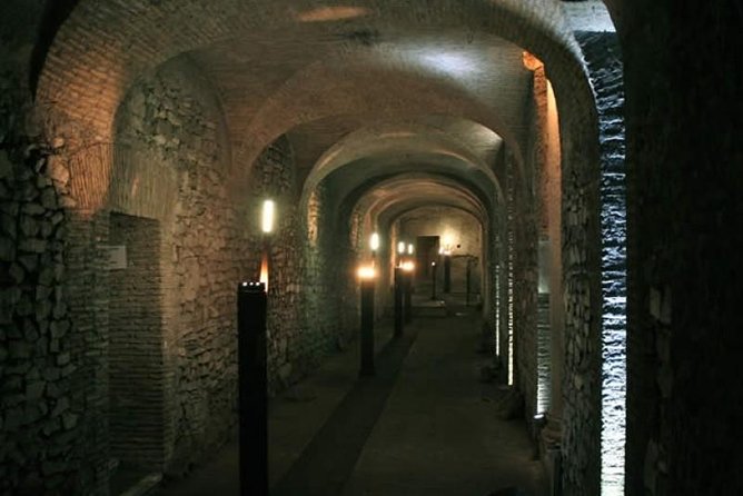 Semi-Private Underground Rome Catacombs Tour With San Clemente - Discovering Catacombs and Ancient Sights