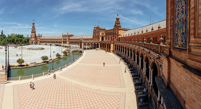 Seville Must-Do Family Friendly Private Tour - Tour Meeting Points and Details