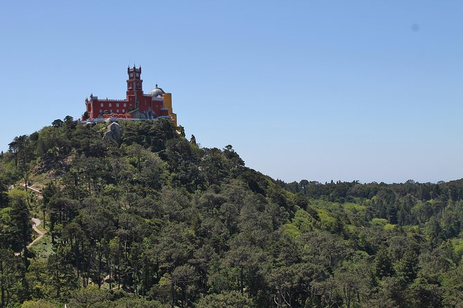 Sintra and Cascais Private Sightseeing Tour - Exploring Cascais