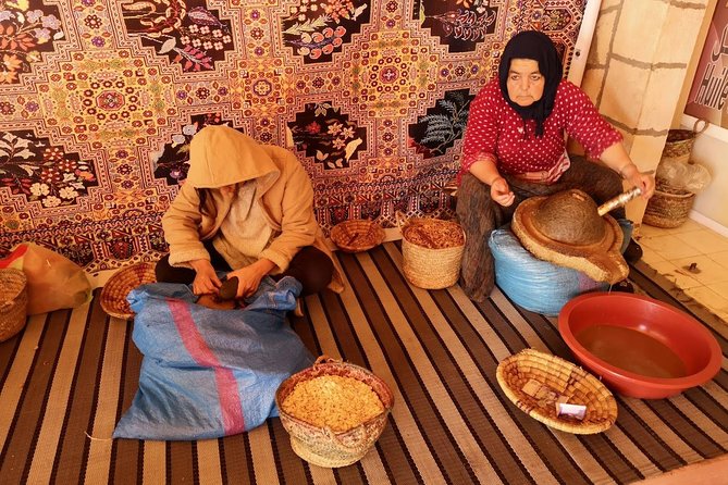 Small-Group Day Trip to Essaouira From Marrakech - Transportation and Pickup