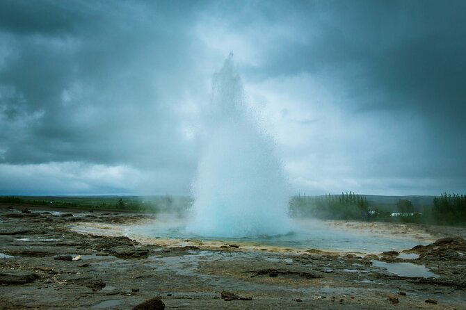 Small Group Golden Circle Experience With Geothermal Bakery - Small Group Adventure