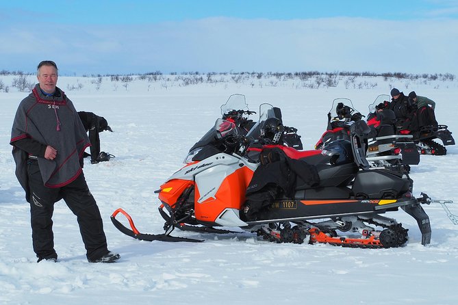 Snowmobile Safari in the Mountain Plateau of Finnmarksvidda - Exploring the Remote Scenery