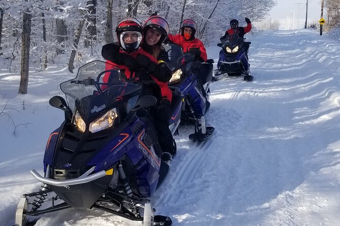 Snowmobiling Activity Rides of 1 Hour 30 - Included Gear and Amenities