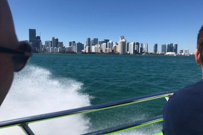 Speedboat Sightseeing Adventure of Miami - Cultural Narration by Captain