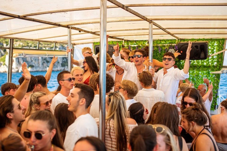 Split: Captains Blue Lagoon Boat Party With Live DJ - Customer Feedback and Ratings