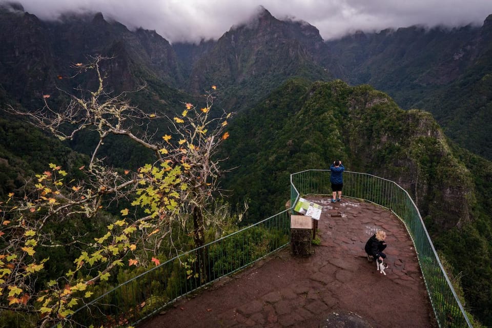 Sunrise Tour @ Pico Do Areiro | Half Day 4x4 Tour - Sunrise Viewing